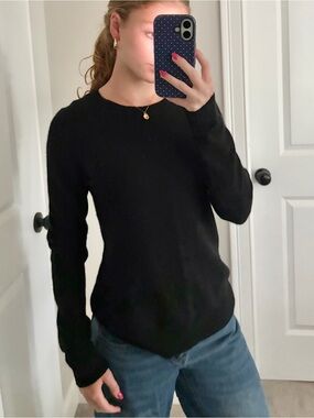 Barneys New York black 100% cashmere sweater